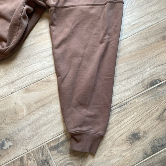 Brandy Melville Brown Hoodie - Picture 6 of 7